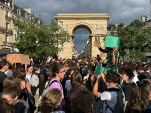 Plusieurs manifestations ont eu lieu contre l'extrême droite à Dijon.